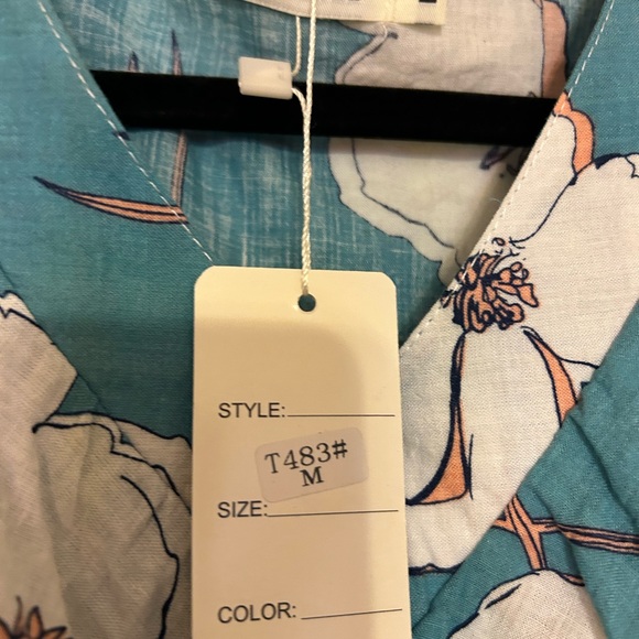 Red Leave Belted Top - Picture 2 of 2